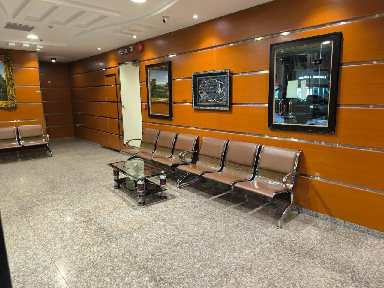 واحة المدينة للشقق الفندقيه Medina Esterno foto
